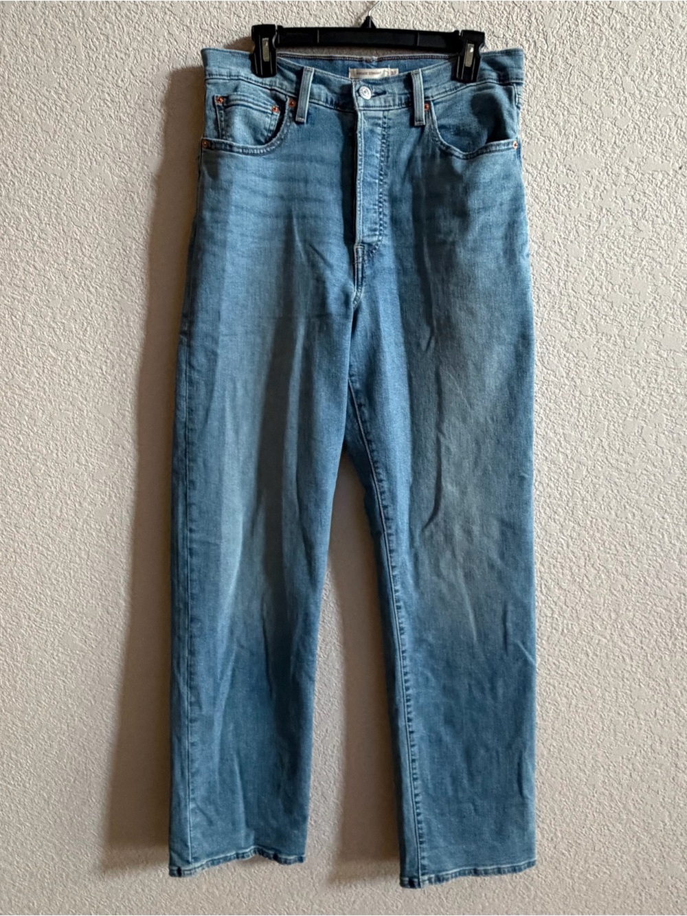 Levi's Premium Ribcage Straight Leg Jeans 32x32 High Rise Button Fly Medium Wash